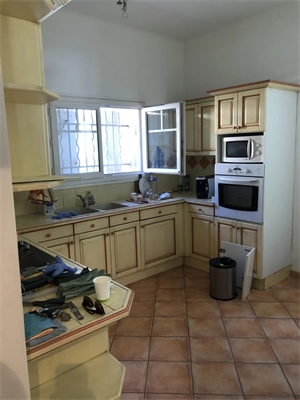appartement à la location -   13860  PEYROLLES-EN-PROVENCE, surface 135,8 m2 location appartement - APR708040